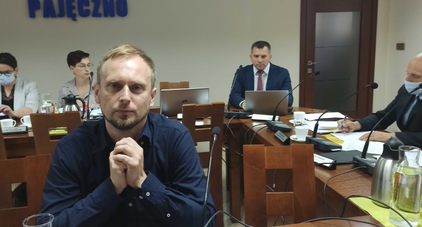 - Wojciech Beśka uważa, że ulga za gospodarowanie bioodpadów stawia na przegranej pozycji mieszkańców blokowisk, którzy nie mają możliwości kompostować odpadów. Fot.: Magdalena Lizurej