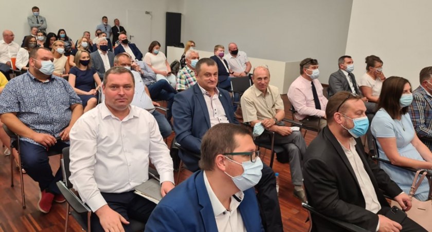 Na konferencji w Łodzi uczestniczył Rafał Drab, ale też m.in. burmistrz Pajęczna Piotr Mielczarek, jak i wójtowie z powiatu wieluńskiego fot.: archiwum Urzędu Gminy i Miasta Działoszyn