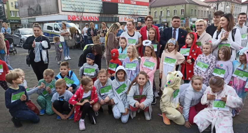 Na zdjęciu uczestnicy ubiegłorocznego biegu / Fot. Magdalena Lizurej