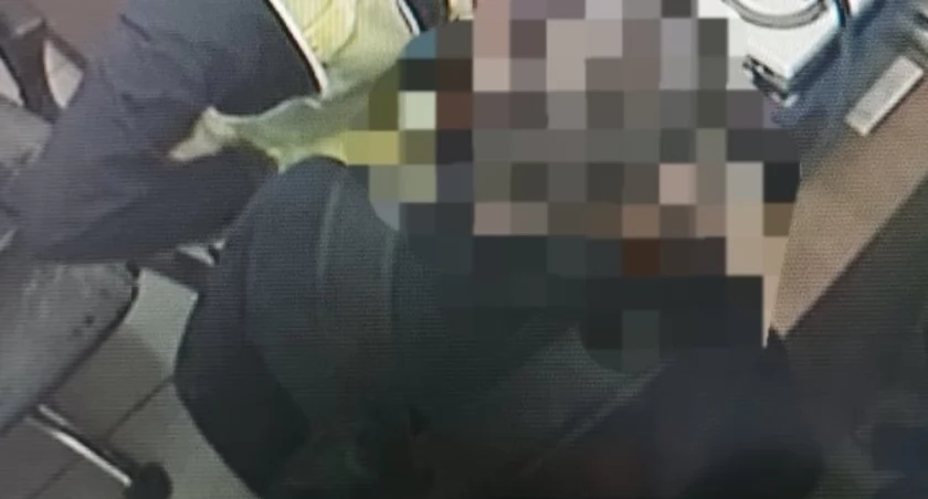Alkomat pokazał, że rowerzysta miał prawie cztery promile alkoholu w organizmie/fot.: Komenda Powiatowa Policji w Wieruszowie 