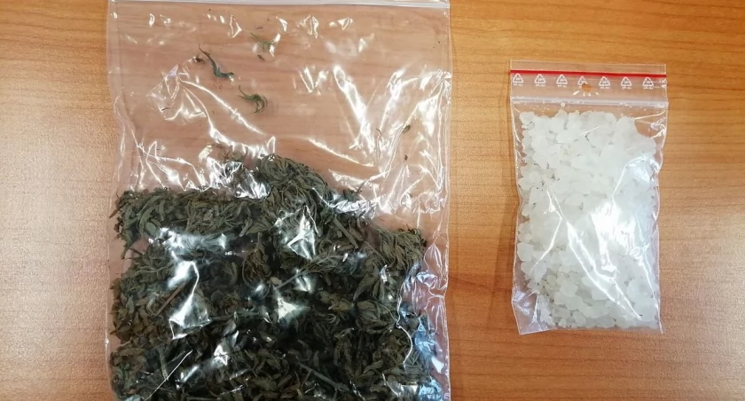 Na zdjęciu narkotyki, znalezione przez policję / Fot. KPP Sieradz 