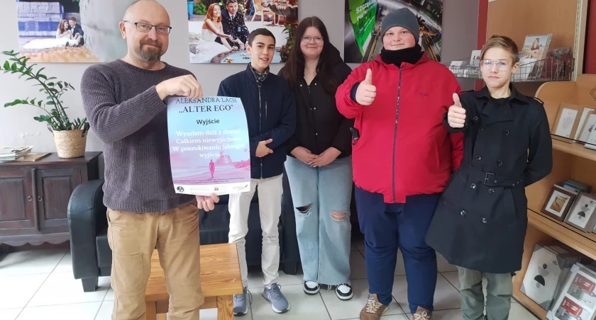 zdjęcie uczestników projektu/fot.: arch. Fundacji Słowem Pisane