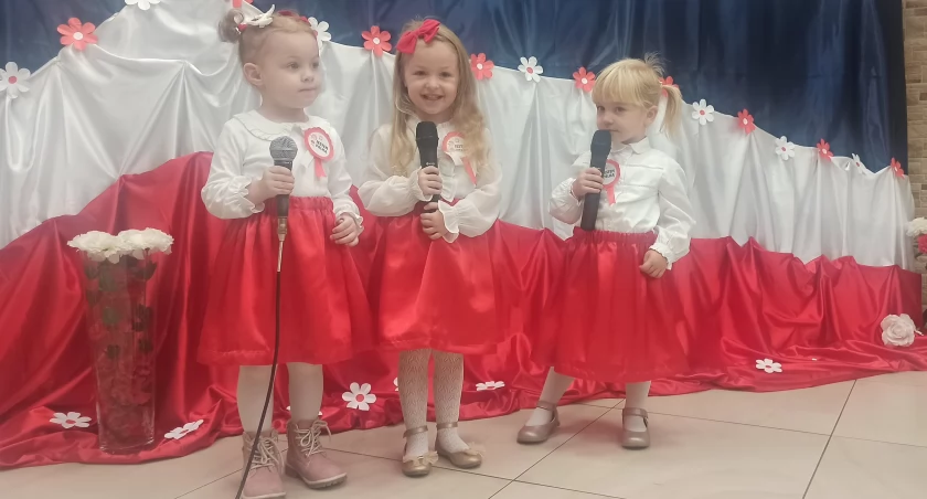 zdjęcie uczestników przeglądu/fot.: Magdalena Lizurej