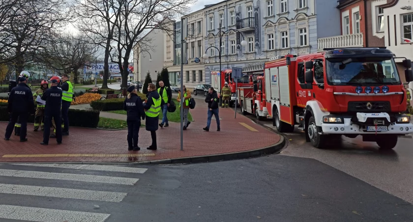 zdjęcie służ w trakcie ćwiczeń 