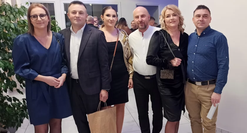 zdjęcie uczestników balu organizowanego przez Zespół Szkół Specjalnych / fot.: Magdalena Lizurej
