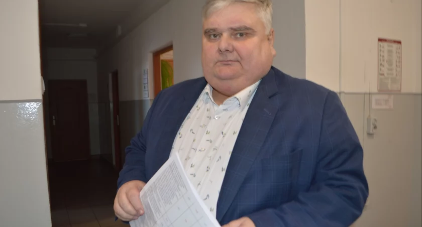 Aby nie dochodziło do częstych awarii wodociągów, chcemy wymienić ich azbestowe odcinki - mówi wójt Grzegorz Maras/fot.: Ela Wodecka 