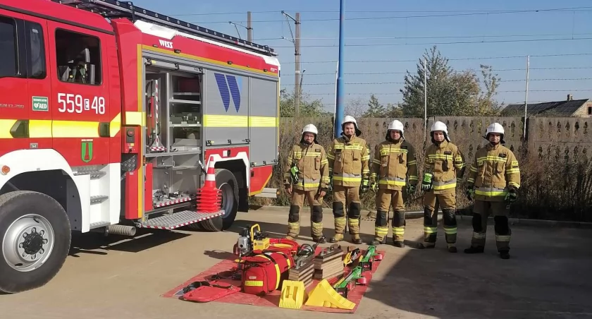 Na zdjęciu strażacy z Ożarowa podczas jednego ze szkoleń / Fot. Facebook / OSP KSRG Ożarów 