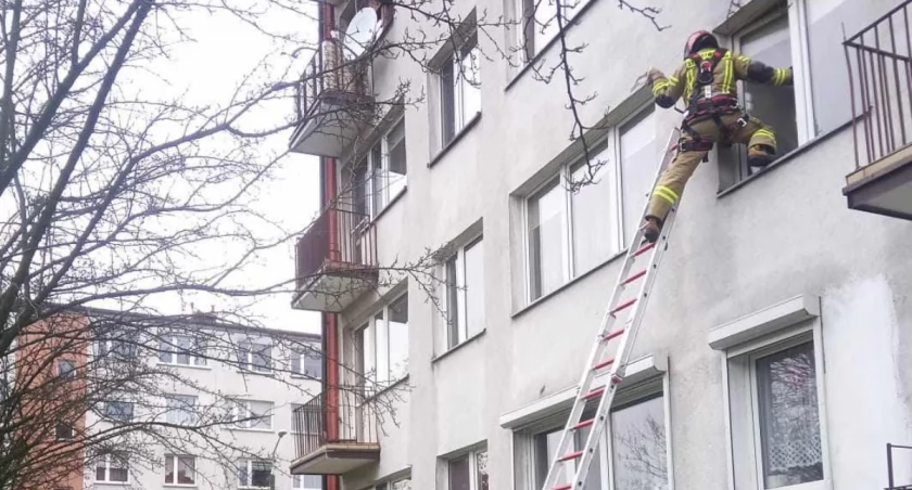 Na zdjęciu fragment środowej akcji strażaków w Praszce / Fot. Facebook / OSP w Praszce