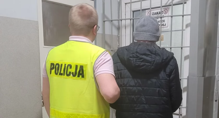 zdjęcie mężczyzny, zatrzymanego w Pątnowie z narkotykami/fot.: arch. KPP w Wieluniu