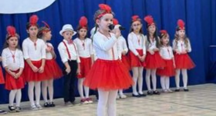zdjęcie dzieci  z przedszkola w Pątnowie/fot.: M. Blabuś