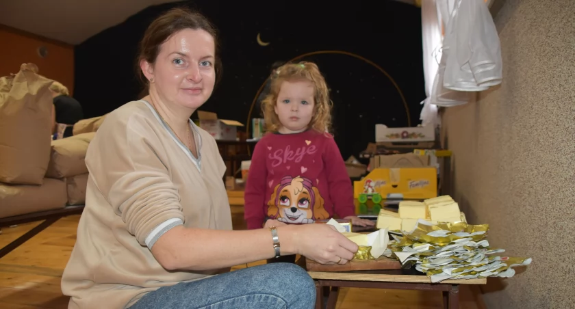 zdjęcie podczas akcji pieczenia pączków dla Wiktora/fot.: Magdalena Lizurej