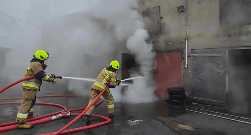 Na zdjęciu fragment akcji gaśniczej w Kalinowej / Fot. Facebook / OSP KSRG Kalinowa