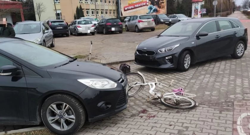 Na zdjęciu miejsce potrącenia rowerzystki / Fot. KPP Bełchatów 