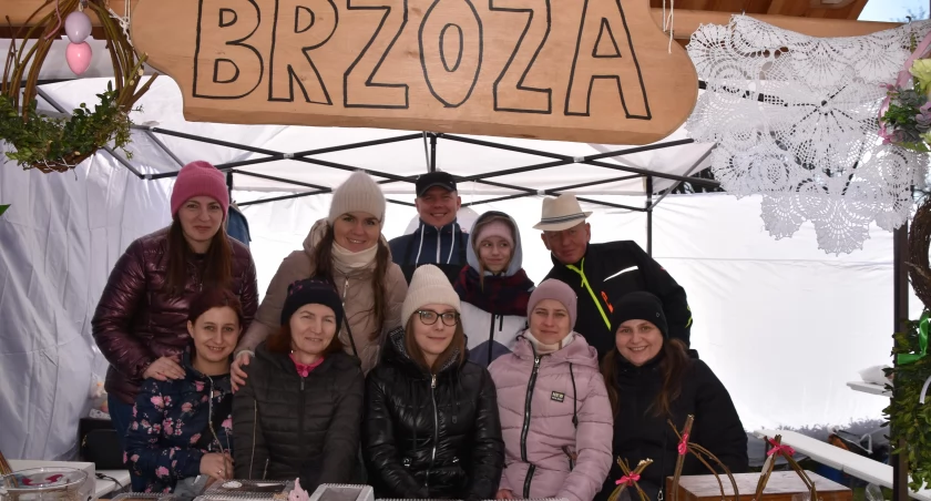 zdjęcie kramu z Brzozy podczas jarmarku wielkanocnego/fot.: Magdalena Lizurej