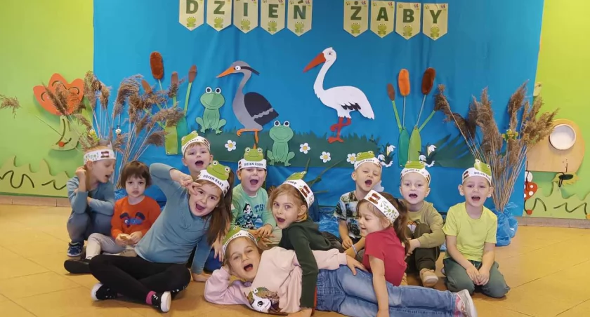 zdjęcie przedszkolaków z PP w Ostrówku 