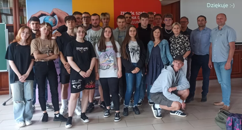 zdjęcie uczestników wyjazdu w ramach programu Erasmus +/fot.: Magdalena Lizurej