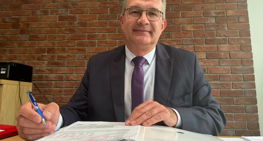 Na zdjęciu Dariusz Tokarski znów jako burmistrz Pajęczna / fot.: Sławomir Rajch
