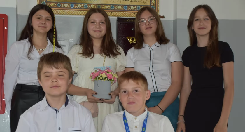 Zdjęcie z zakończenia roku szkolnego w SP2 w Pajęcznie