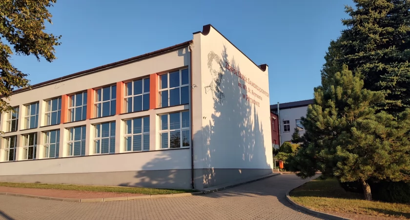 Zdjęcie poglądowe / Fot. Facebook / Zespół Szkół Samorządowych im. Władysława Stanisława Reymonta w Pątnowie 
