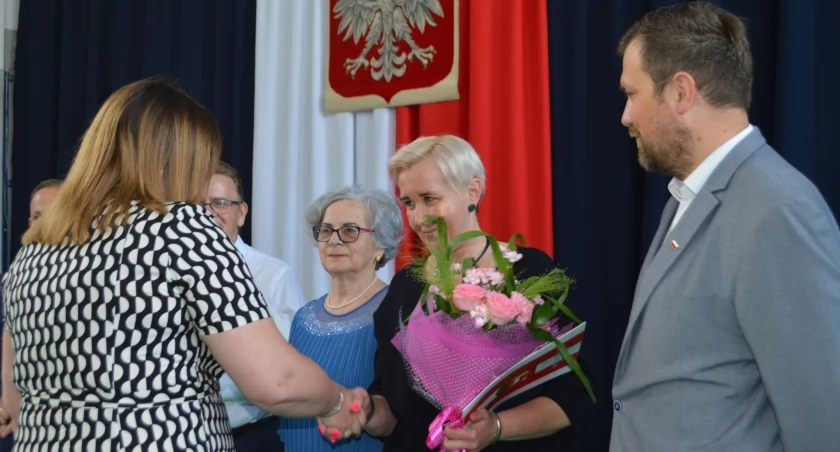 W tym roku powiatowa uroczystość zakończenia roku szkolnego odbyła się w II LO im. J. Korczaka w Wieluniu/fot.: Ela Wodecka 