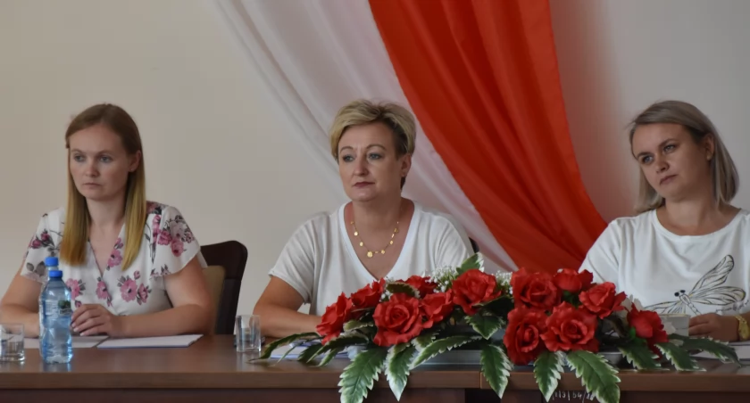 Zdjęcie z IV sesji Rady Gminy Konopnica.