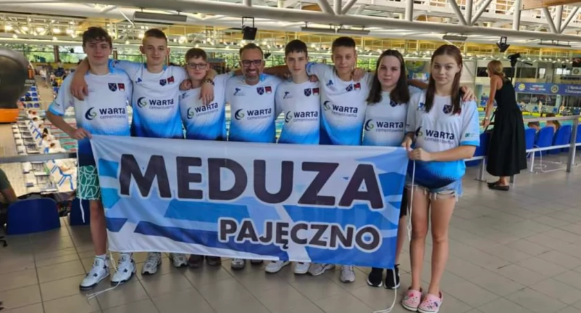 Na zdjęciu zawodnicy Meduzy Pajęczno biorący udział w Letnich Mistrzostwach Polski Juniorów/fot.Meduza Pajęczno 