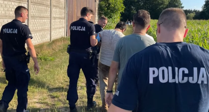 Zdjęcie z zatrzymania uciekiniera Wieruszów Kepno