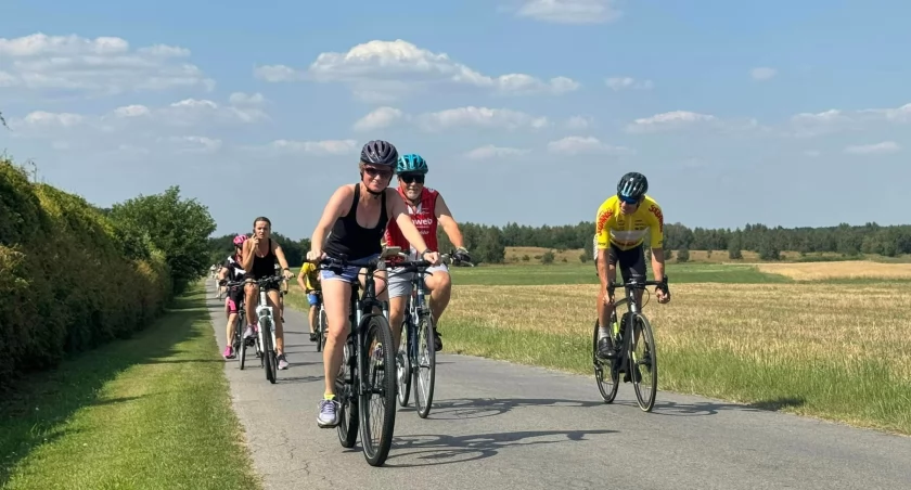 Zdjęcia z rajdów rowerowych i zajęć dodatkowych w gminie Sulmierzyce / fot.: archiwum gminy
