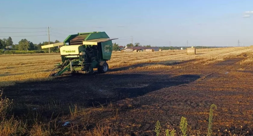 Na zdjęciu prasa, w której pojawił się ogień / Fot. Facebook / OSP Chojęcin