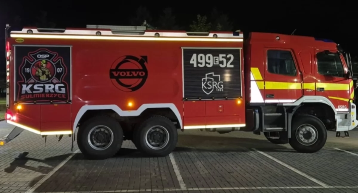 Na zdjęciu wóz bojowy strażaków z Sulmierzyc w nowej odsłonie / Fot. Facebook / OSP KSRG Sulmierzyce