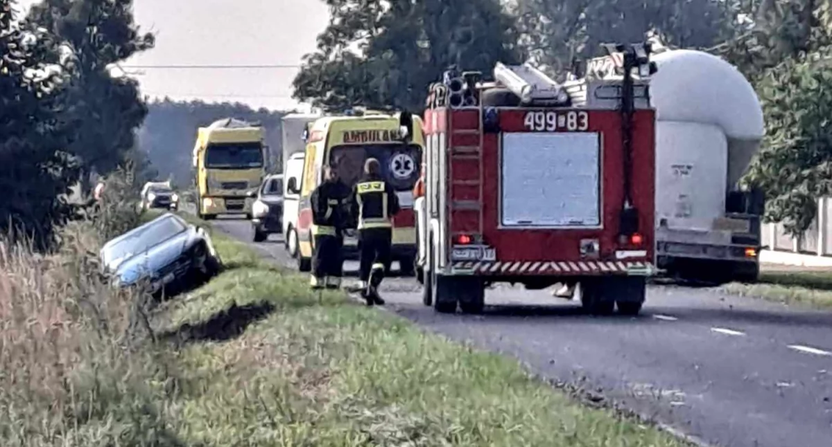 Zdjęcia ze zdarzenia, do jakiego doszło przed Radoszewicami/fot.: Czytelnik 