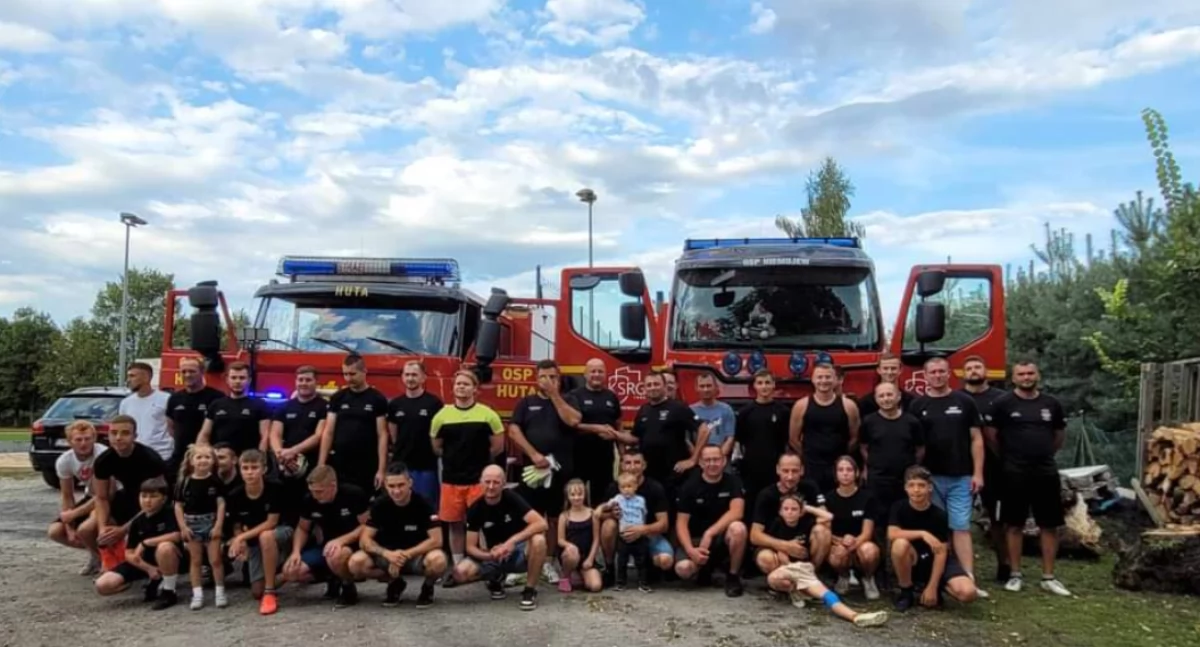 Strażacy ochotnicy z jednostek w Hucie i Niemojewie, na zdjęciu podczas akcji charytatywnej „Janów Challenge