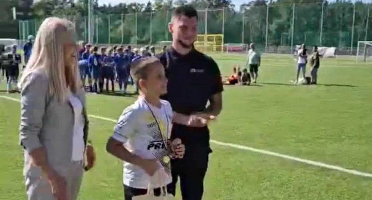 Na zdjęciu najlepszy bramkarz turnieju - Franciszek Szczęsny/fot.Damian Szczęsny 