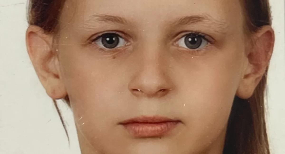 Na zdjęciu zaginiona 16-letnia Nikola Łabędzka. Szuka jej policja / Fot. KPP Łask