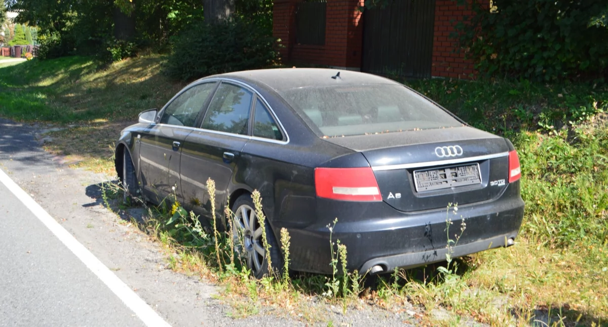 To audi stoi tu już od wielu miesięcy/fot.: Ela Wodecka 