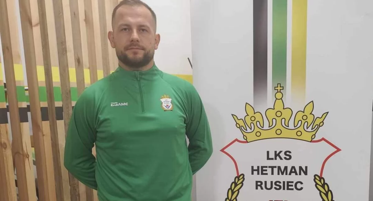 Na zdjęciu nowy szkoleniowiec Hetmana Rusiec - Adrian Teodorczyk/fot. Hetman Rusiec ( wszystkie )