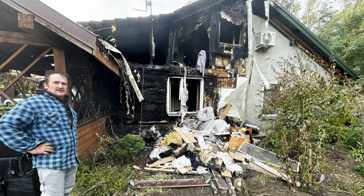 Na zdjęciach dom po pożarze w Drobnicach / fot.: Sławomir Rajch