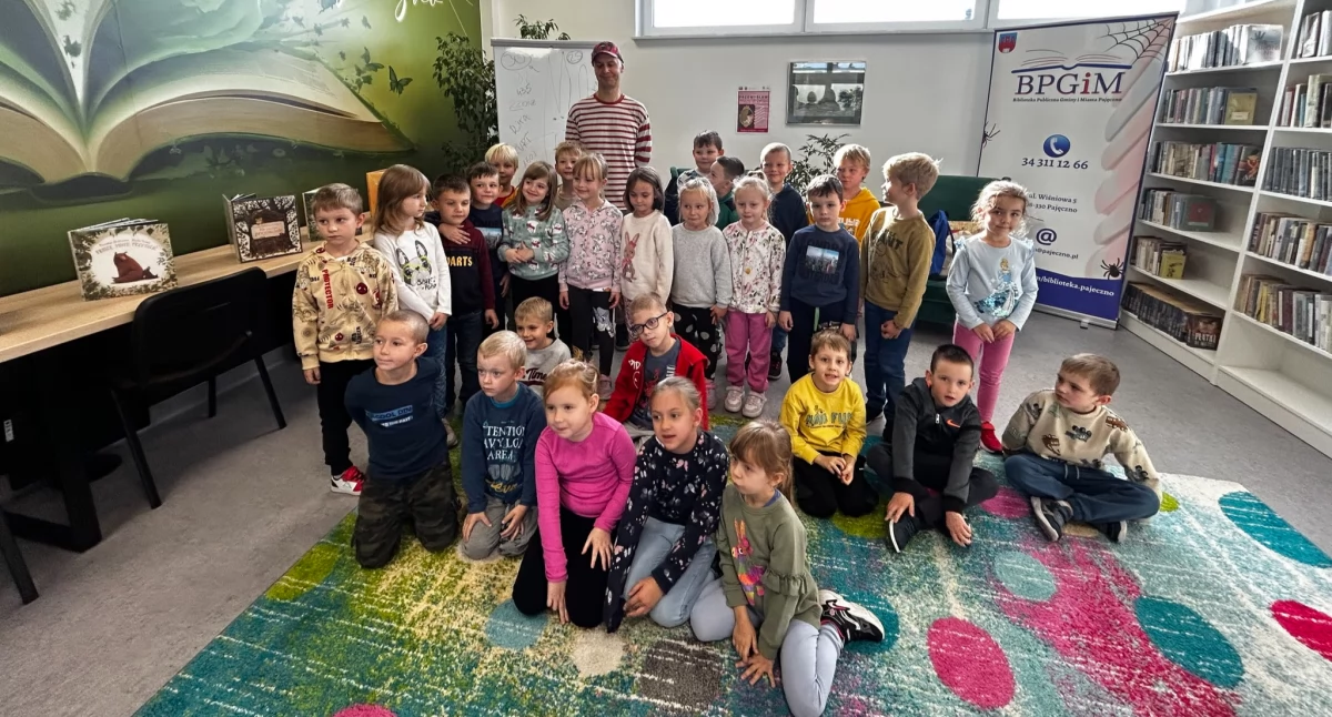 Na zdjęciu fragment spotkania dla uczniów / Fot. Facebook / Biblioteka Publiczna Gminy i Miasta Pajęczno 