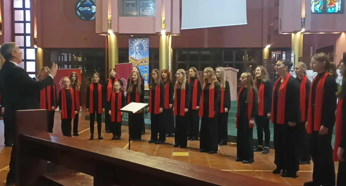 Chórzyści z Wielunia wyśpiewali na konkursie we Wrocławiu 