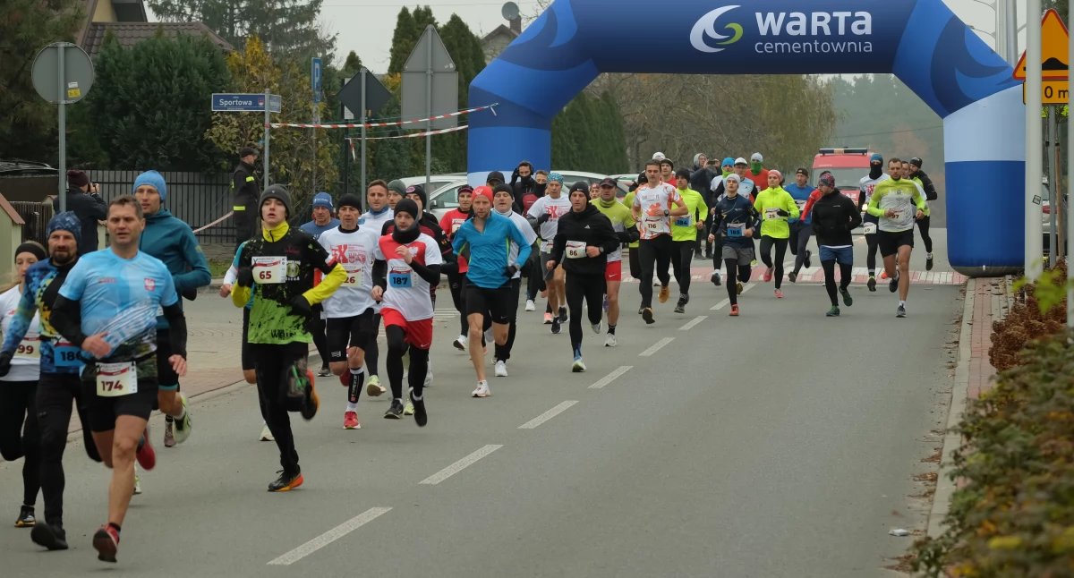 Na zdjęciu uczestnicy X pajęczańskiego Biegu Niepodległości/fot. Atelier Sportu (Rafał Gniła) /Agata Kapral/Grzegorz Boroń 