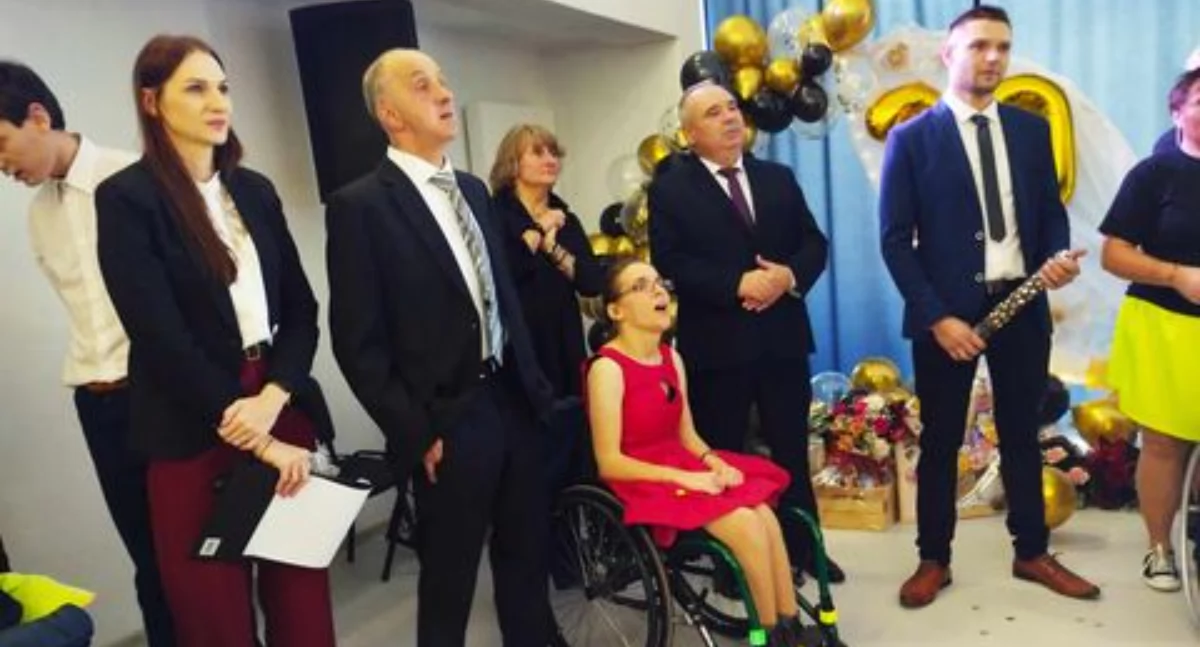 Na zdjęciu uroczystość 20-lecia ŚDS w Strobinie / fot.: Joanna Major