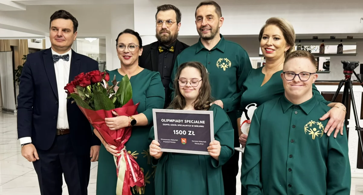 jubileusz, Charytatywny Zespołu Szkół Specjalnych Wieluniu - zdjęcie, fotografia