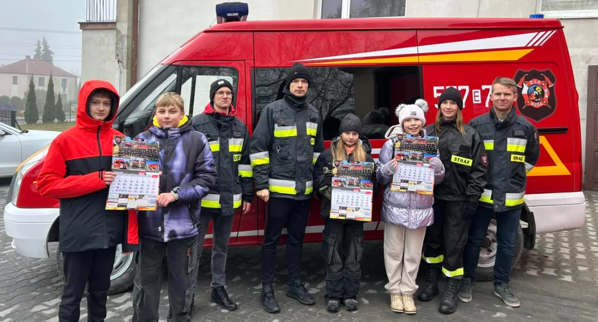Na zdjęciu ekipa OSP i MDP Ruda podczas akcji Kalendarz/ fot.: OSP Ruda