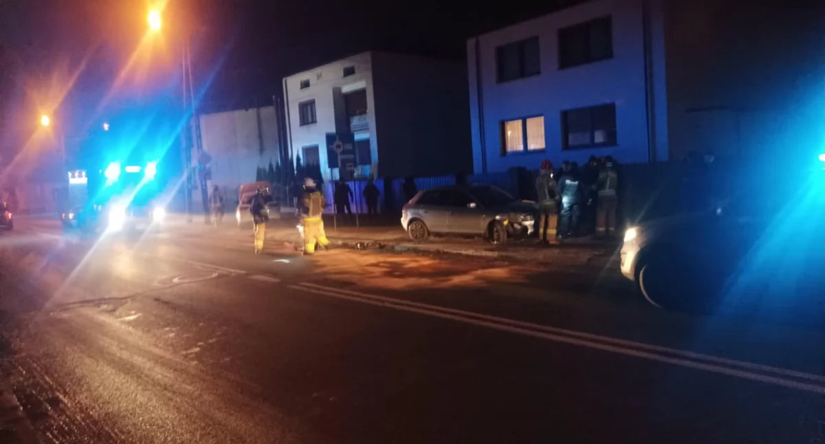 zdjęcie przedstawiające wypadek w Działoszynie / fot. KrB