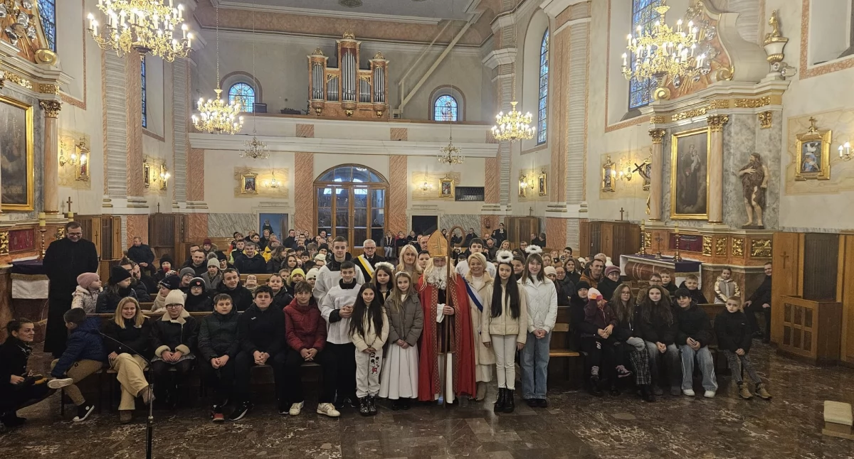 zdjęcie przedstawiające akcję dobroczynną w kościele / fot.: archiwum prywatne Bożeny Cieśli