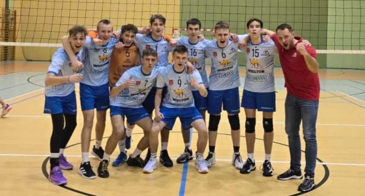 Na zdjęciu juniorzy siatkarskiego WKS-u Wieluń/ fot. WKS Wieluń Sekcje Młodzieżowe 