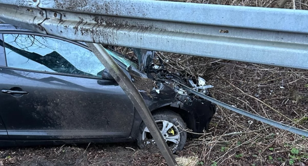 Na zdjęciu miejsce, w którym 28-latek zakończył swój rajd / Fot. KPP Bełchatów