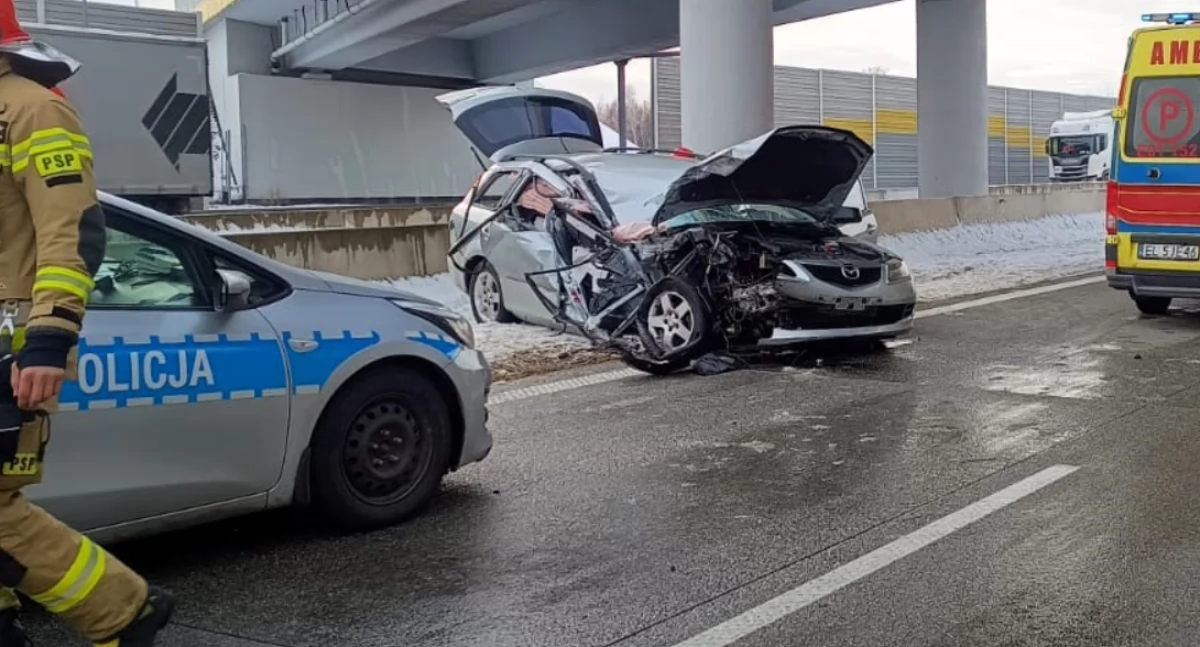 Na zdjęciu miejsce zdarzenia na trasie S8 / Fot. KPP Łask