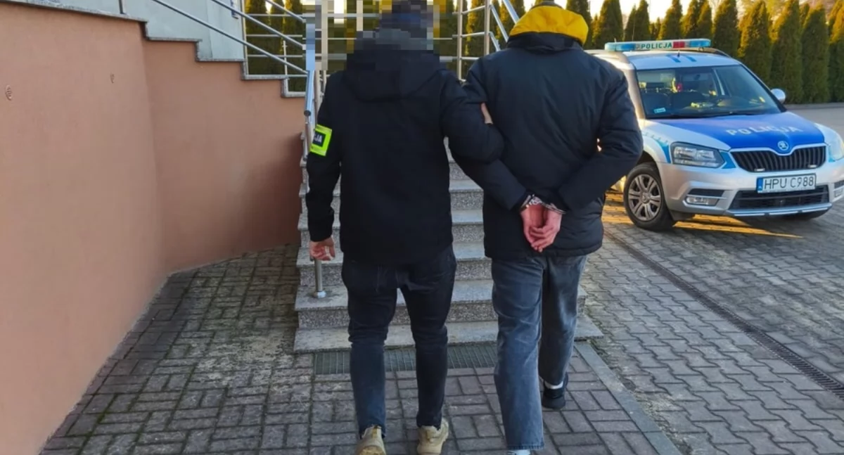 Na zdjęciu moment zatrzymania mężczyzny / Fot. KPP Kępno