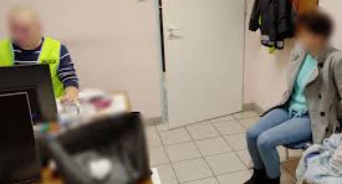 Na zdjęciu zatrzymana kobieta / Fot. KPP Kłobuck